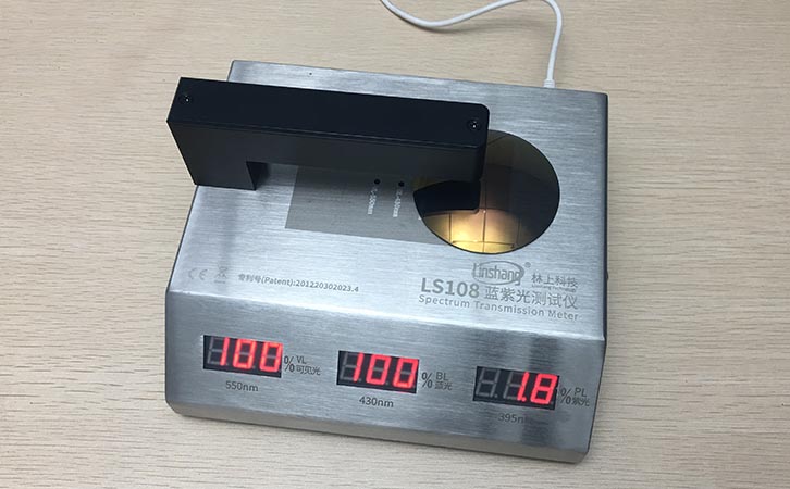 防紫外线测试仪器检测眼镜的UV400效果