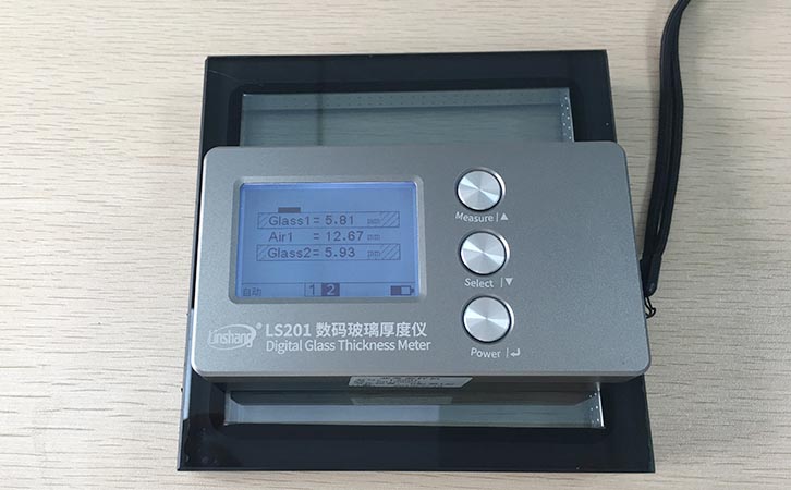 玻璃厚度仪测量玻璃厚度